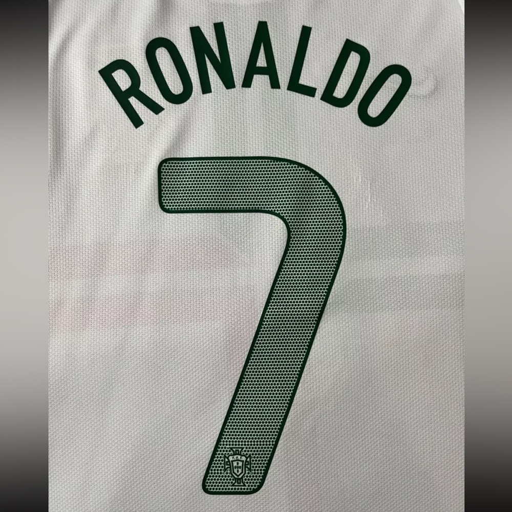 Ronaldo #7 Portugal Longsleeve Soccer Jersey Retro Euro 2012 Away White - Picture 3 of 7